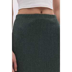 Jupe en satin décontractée avec coton texturé, élasthanne et dentelle, taille naturelle, longueur maxi, idéale pour les fêtes, été - Product Image 4