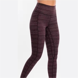 Leggings de luxe pour femmes à taille haute, tissu respirant et anti-transpiration avec compression pour un port actif et décontracté - Product Image 3