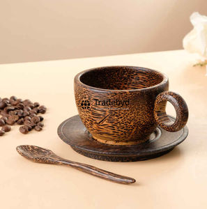 Tradebyd Tasse en coquille de noix de coco écologique pour smoothies et jus de fruits Boissons naturelles faites à la main pour les acheteurs conscients - Product Image 3