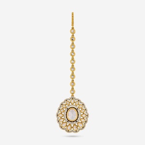 Bijoux authentiques Kundan Tikka, objets de collection culturels - Product Image 1