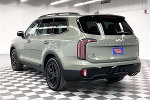 2024 Kia Telluride LX FWD USADO - Product Image 2