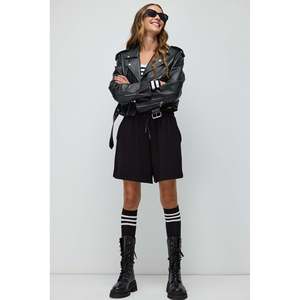 Pantalones Cortos Bermuda Suaves al Tacto - Product Image 2