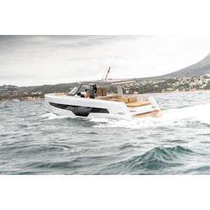 Yate a Motor con Consola Central Fjord 41XL, Crucero con Cabina - Product Image 6