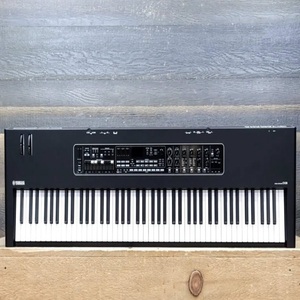 Última oferta Teclado de escenario Yamahas CK88 de 88 teclas - Product Image 1