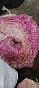 En plata de seda Sari reciclada de color pastel claro en varios colores ideales para hilanderos y tejedores para reventa - Product Image 4