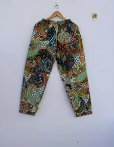 Vêtements de nuit pour femmes Robe de nuit en coton faite à la main Ensemble de pyjama pour femme Ensemble de pyjama sexy imprimé à la main au prix de gros - Product Image 4