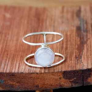 Anillo Artesanal Bohemio Cristiano Religioso de Plata de Ley 925 con Baño de Rodio y Piedra Lunar Certificada por Samrat Jewels - Product Image 3