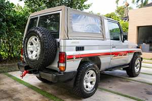 Toyota Land Cruiser FZJ73 d'occasion de 1993, marché sud-américain, série 70, boîte manuelle 5 vitesses, 4,5 litres, 6 cylindres, 4 roues motrices - Product Image 3
