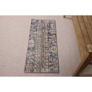 Alfombra Turca Vintage de Lana Ecológica de 1.5x3.4 pies, Diseño de Parches Azul y Marrón con Base de Látex - Product Image 1