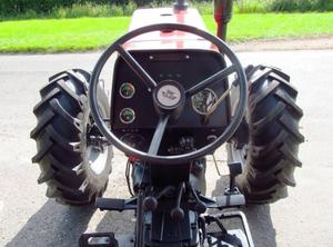 Tracteur multifonctionnel Massey Ferguson assez utilisé Chargeur avant et arrière Tracteur Massey Ferguson légèrement utilisé en forte demande - Product Image 3