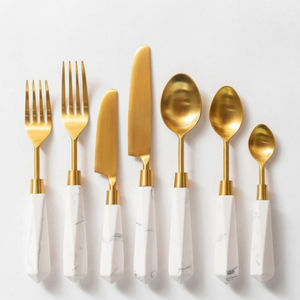 ชุดเครื่องใช้บนโต๊ะอาหารแบบใช้แล้วทิ้งมีด้ามจับแม่มุกเครื่องใช้บนโต๊ะอาหารช้อนส้อมทองของขวัญสำหรับงานปาร์ตี้ - Product Image 2