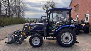 Tractor Diésel LOVOL de 35 HP con Cabina Cerrada y Cargador FL350 - Product Image 5