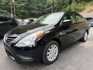 Precio bajo, Nissan Versa SV 2019, auto usado en venta - Product Image 1