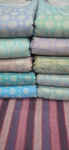 Tissu jacquard brocart décoratif pour intérieurs et vêtements de mode assurant le style et la durabilité des commandes en gros - Product Image 3