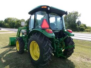 John Deere 5075E en stock, achetez maintenant, livraison rapide, prix de gros disponible, obtenez la meilleure offre aujourd'hui, stock limité, commandez dès maintenant - Product Image 4