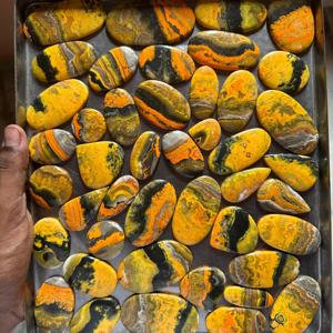 Vente en gros de magnifiques cabochons en jaspe bourdon pierres précieuses vertes naturelles avec bourdon jaune rare sans perte - Product Image 1