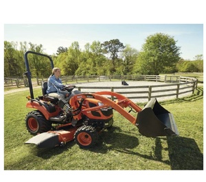 Se vende tractor compacto Kioti CS2210 bien cuidado potente y perfecto para espacios reducidos y proyectos pequeños - Product Image 1