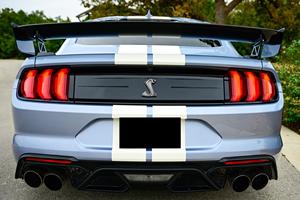 Ford GT 500 2024, 760 HP, Motor V8 Supercargado, Asientos de Cuero, Luces LED, Equipamiento de Alta Gama, Techo Panorámico Automático, SUV con Visión Trasera de 360° - Product Image 3