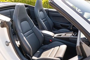 2023 911 Carrera Cabriolet ไมล์น้อย เครื่องยนต์สมบูรณ์ ระบบเกียร์ดี หลังคาซันรูฟแบบพาโนรามา ไฟหน้า LED พร้อมส่ง - Product Image 6