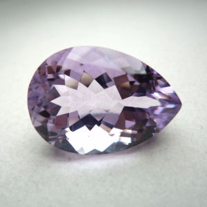 พลอยอเมทิสต์สีชมพูธรรมชาติ เกรดส่งออก รูปทรงลูกแพร์เจียระไน สำหรับทำเครื่องประดับ ใช้พลอยแท้ที่ได้รับการรับรอง - Product Image 1