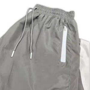 Conjunto corto cortavientos de dos piezas personalizado, ropa de calle de nailon y poliéster, chándal para hombre, conjunto corto cortavientos con logotipo personalizado OEM - Product Image 6