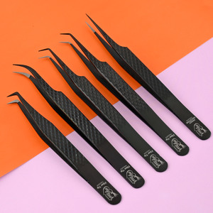 Pince à cils à pointe de fibre en vrac pince à cils à pointe de fibre avec botte pointue pointes incurvées et isolantes poignée en diamant noir antidérapant - Product Image 5