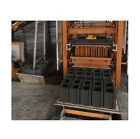 Machine automatique de moulage de blocs de béton 12MS, équipement hydraulique de fabrication de blocs de ciment pour les projets de construction et de bâtiment