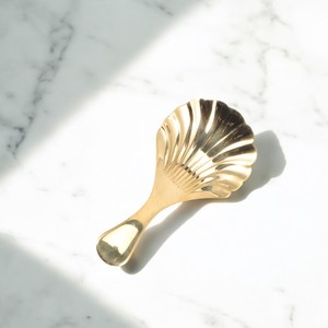 Merveilleuse spatule à thé en coquille de laiton Mini cuillère adaptée à de nombreux scénarios pour la dégustation d'aliments et les pique-niques et la cuillère de repas en plein air - Product Image 1