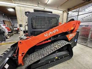รถตักล้อยาง Kubota SVL75-2 (4 ตัน) ราคาถูก ผ่านการทดสอบและรับรองแล้ว ใช้งานมา 6001-8000 ชั่วโมง สภาพดีเยี่ยม - Product Image 4
