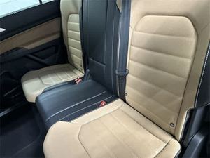 VOLKSWAGEN Atlas Cross Sport V6 SEL Premium R-Line 4Motion AWD 2022 USADO EN EXCELENTES CONDICIONES Y A UN PRECIO ASEQUIBLE - Product Image 4