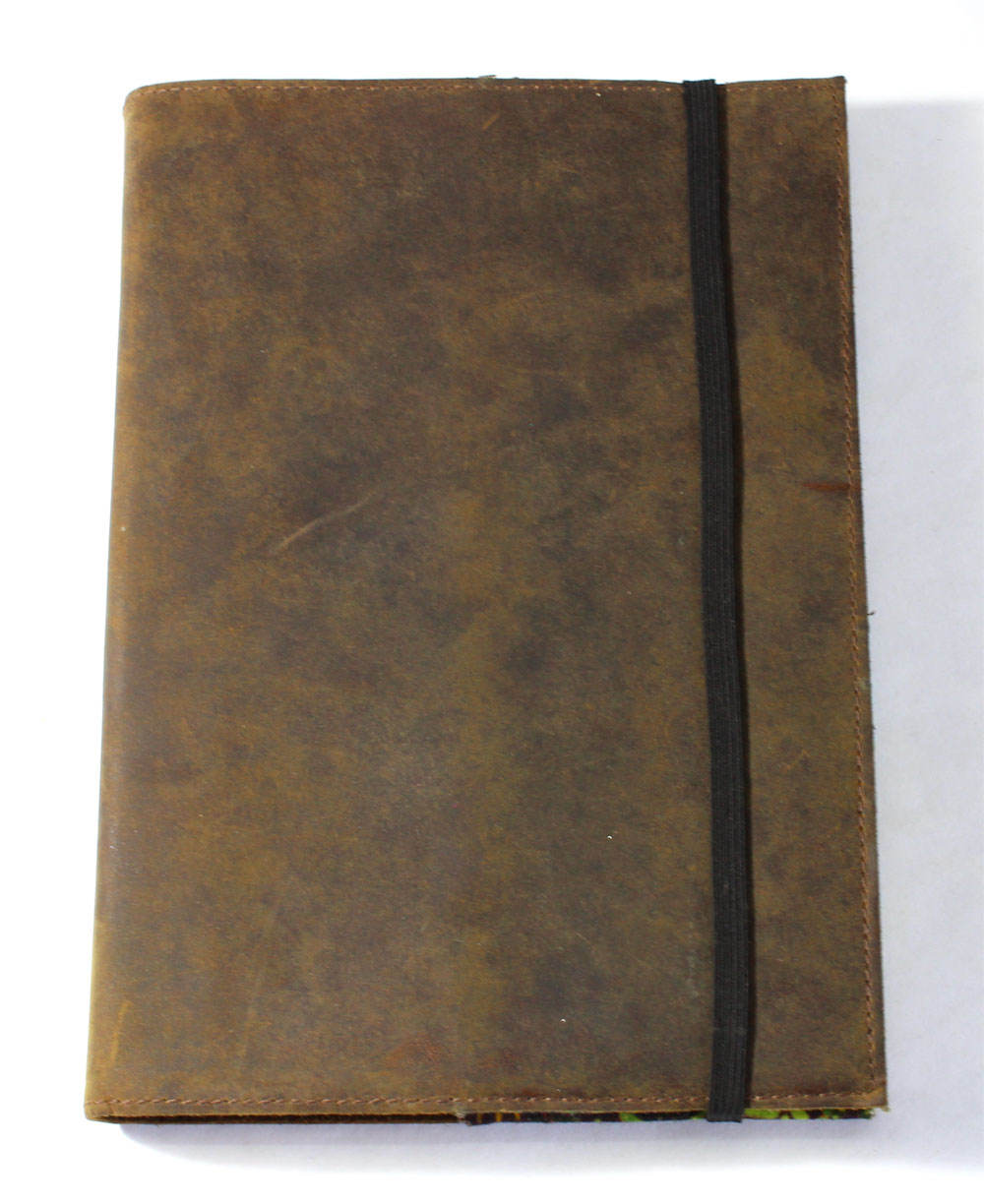 สีน้ำตาล