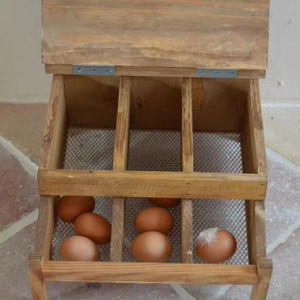 VENTE PORTE-OEUFS EN BOIS DE HAUTE QUALITÉ POUR LA CUISINE DE LA FERME et utilisation du marché plateau à œufs pour ustensiles de cuisine pour garder les œufs en sécurité - Product Image 1