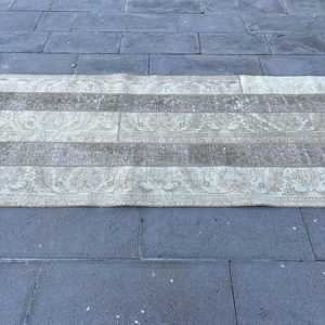 Alfombra de 3.3x10.8 pies, Alfombra Turca Vintage, Alfombra de Lana Gris - Product Image 3