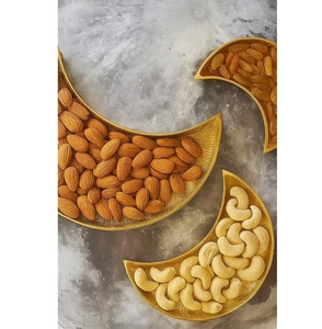 ถาดเสิร์ฟช็อคโกแลตโลหะสำหรับตกแต่งทำสีทองเหมาะสำหรับเสิร์ฟขนมผลไม้แห้งหรือของหวานในสไตล์หรูหรา - Product Image 1