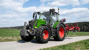Trattore a Ruote Fendtt 300 Vario 70HP 4WD Usato in Vendita, con Motore e Cambio, Best Seller - Product Image 6