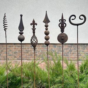 Estacas de jardín de metal decorativas únicas, perfectas para paisajismo al aire libre, agrega color y encanto a los macizos de flores y caminos de jardín - Product Image 3