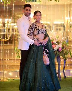 Traje de fiesta de diseñador indio Lehenga Choli Dupatta bordado de terciopelo Viscos de alta calidad superventas - Product Image 3