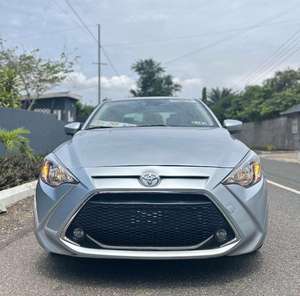 2020 Toyota Yaris Hatchback XLE 4dr (1.5L 4cyl 6A) Unidad de mano izquierda derecha vehículo usado Opciones de combustible de gasolina híbrida Coches a la venta - Product Image 4