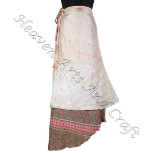 Rajasthani Beach กระโปรงผ้าไหมสไตล์วินเทจของผู้หญิงชุดผ้าไหมส่าหรียาวกระโปรงรอบ2ชั้นใส่กลับด้านได้ - Product Image 4