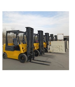 Chariots élévateurs haute performance à vendre avec une longue durée de vie de la batterie ou un rendement énergétique pour le transport de charges lourdes - Product Image 3