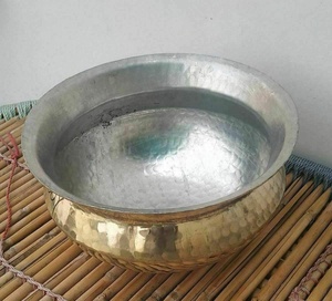 Handi en cuivre martelé, décoration de luxe, handi en métal, décoration indienne artisanale, service de fête, mariage, handi martelé - Product Image 6