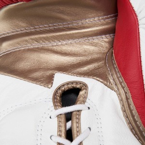 2025 gants de mouche d'entraînement professionnel les plus vendus de qualité supérieure en cuir véritable mouche Super dentelle gants de boxe noirs et dorés - Product Image 6