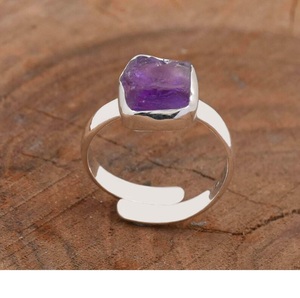 Anillo de amatista cruda Plata de Ley 925 Piedra púrpura natural Regalo para ella - Product Image 1
