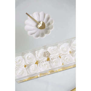 Madison Gold Twelve Roses Handmade Wooden Gift Box Preserved Flowers for Valentine's Day Mother's Day Graduation Square Shape - Product Image 4