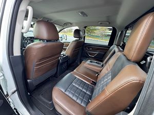 นิสสัน ไททัน XD Platinum Reserve ปี 2016 เครื่องยนต์เทอร์โบดีเซล V8 เกียร์อัตโนมัติ ขายดี - Product Image 3