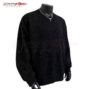 Sweat-shirt avec strass brillant pour hommes avec un design tendance et facile à porter Sweat-shirt avec strass pour hommes - Product Image 3