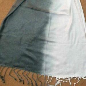 ผ้าคลุมไหล่2โทนสีวิสคอสแบบไล่ระดับสีผ้าพันคอยาวปานกลางที่หรูหรามีสไตล์สำหรับการใช้งานประจำวันสวมใส่สบายสำหรับผู้ใหญ่ในฤดูใบไม้ร่วง - Product Image 1