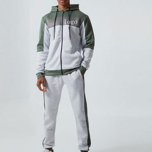 Chándal de invierno personalizado para hombre, chándal de alta calidad con pantalones cortos y capucha con cierre de cordón, respetuoso con el medio ambiente - Product Image 1