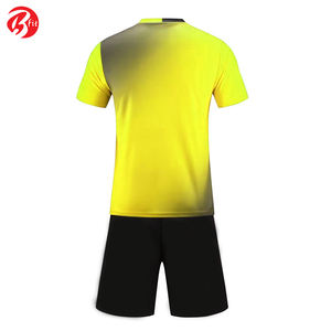 Uniforme de ropa de hombre superventas de buena calidad 100% poliéster camisetas de fútbol de Francia uniforme de manga corta para exteriores - Product Image 4
