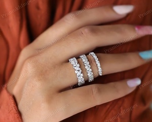Anillo de boda y compromiso de diseño personalizado chapado en oro blanco con diamante cultivado en laboratorio para mujer, el mejor precio al por mayor, fabricación India - Product Image 4